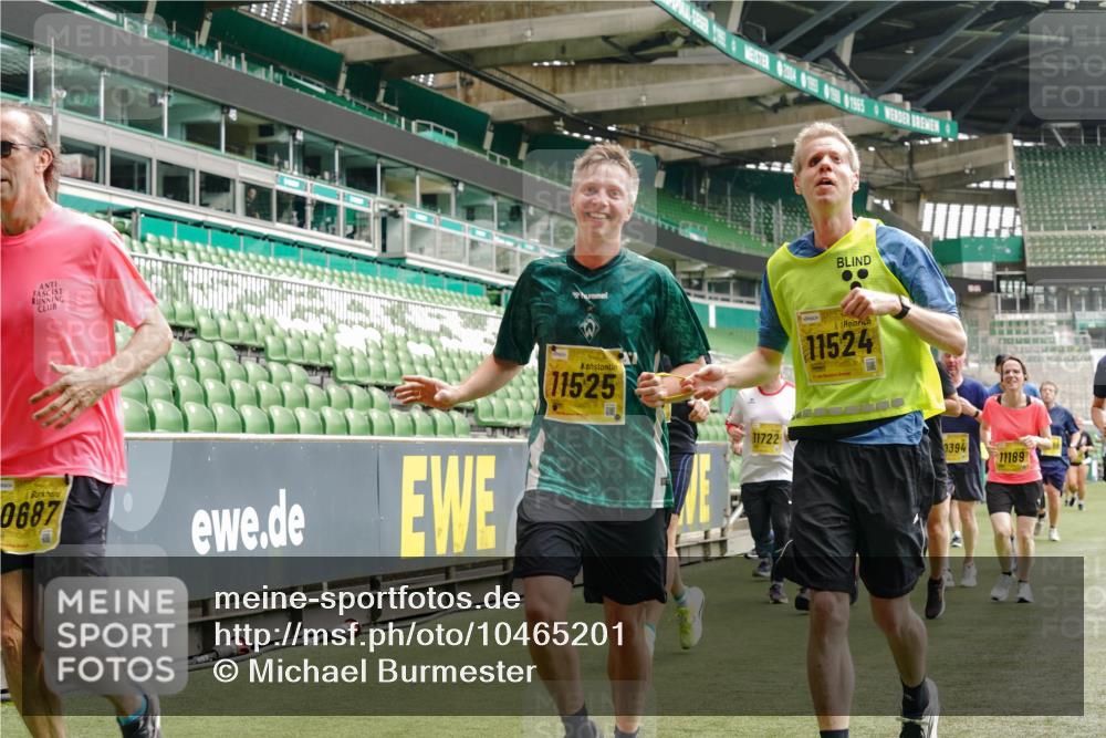 13.09.2026 - 21. swb-Marathon Bremen Michael Burmester http://msf.ph/oto/10465201 13.09.2026 10:35:22 Laufen im Stadion 10093, 10144, 10147, 10152, 10157, 10173, 10175, 10177, 10181, 10182, 10185, 10187, 10195, 10240, 10245, 10254, 10263, 10306, 10309, 10356, 10357, 10367, 10368, 10369, 10377, 10409, 10415, 10427, 10439, 10460, 10473, 10477, 10481, 10485, 10492, 10528, 10559, 10604, 10617, 10636, 10639, 10668, 10669, 10671, 10672, 10677, 10699, 10700, 10715, 10828, 10857, 10914, 10928, 11126, 11162, 11343, 11803, 11965, 10146, 10222 meine-sportfotos.de