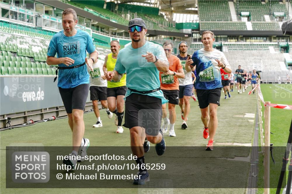 13.09.2026 - 21. swb-Marathon Bremen Michael Burmester http://msf.ph/oto/10465259 13.09.2026 12:56:29 Laufen im Stadion 205, 307, 388, 411, 431, 465, 655, 769, 854, 857, 876, 913, 926, 948, 1058, 1130, 1197, 1537, 1601, 1645, 1750, 1809, 1900, 1972, 2001, 2040, 2051, 2075, 2122, 2251, 2260, 2319, 2473, 2493, 2535, 2604, 2634, 2640, 2671, 2761, 2812, 2948, 3057, 3078, 3119, 3192, 3202, 3290, 3348, 3411, 3450, 3458, 3508, 3514, 3634, 3706, 3716, 3760, 3813, 3836, 4135, 4137, 4171, 4316, 4413, 4455, 4479, 4733, 5277, 5430, 5530, 6106, 2498, 3085 meine-sportfotos.de