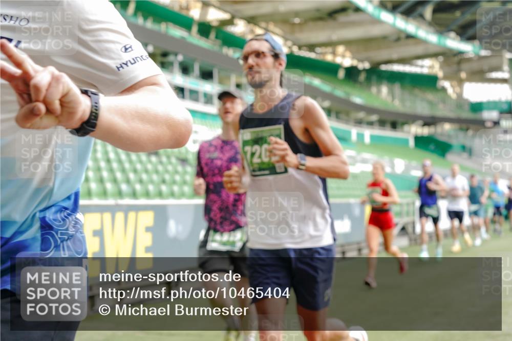 13.09.2026 - 21. swb-Marathon Bremen Michael Burmester http://msf.ph/oto/10465404 13.09.2026 12:56:31 Laufen im Stadion 205, 307, 388, 411, 431, 465, 655, 769, 776, 854, 857, 876, 913, 926, 948, 1058, 1130, 1197, 1537, 1601, 1645, 1750, 1809, 1900, 1972, 2001, 2040, 2051, 2075, 2122, 2251, 2260, 2319, 2473, 2493, 2535, 2604, 2634, 2640, 2671, 2761, 2812, 2904, 2948, 3057, 3078, 3119, 3192, 3202, 3290, 3348, 3411, 3450, 3458, 3508, 3514, 3634, 3706, 3716, 3760, 3813, 3836, 3939, 4135, 4137, 4171, 4316, 4319, 4413, 4455, 4479, 4733, 5277, 5430, 5530, 6106, 2498, 3085 meine-sportfotos.de