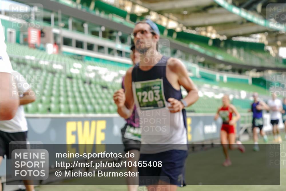 13.09.2026 - 21. swb-Marathon Bremen Michael Burmester http://msf.ph/oto/10465408 13.09.2026 12:56:31 Laufen im Stadion 205, 307, 388, 411, 431, 465, 655, 769, 776, 854, 857, 876, 913, 926, 948, 1058, 1130, 1197, 1537, 1601, 1645, 1750, 1809, 1900, 1972, 2001, 2040, 2051, 2075, 2122, 2251, 2260, 2319, 2473, 2493, 2535, 2604, 2634, 2640, 2671, 2761, 2812, 2904, 2948, 3057, 3078, 3119, 3192, 3202, 3290, 3348, 3411, 3450, 3458, 3508, 3514, 3634, 3706, 3716, 3760, 3813, 3836, 3939, 4135, 4137, 4171, 4316, 4319, 4413, 4455, 4479, 4733, 5277, 5430, 5530, 6106, 2498, 3085 meine-sportfotos.de