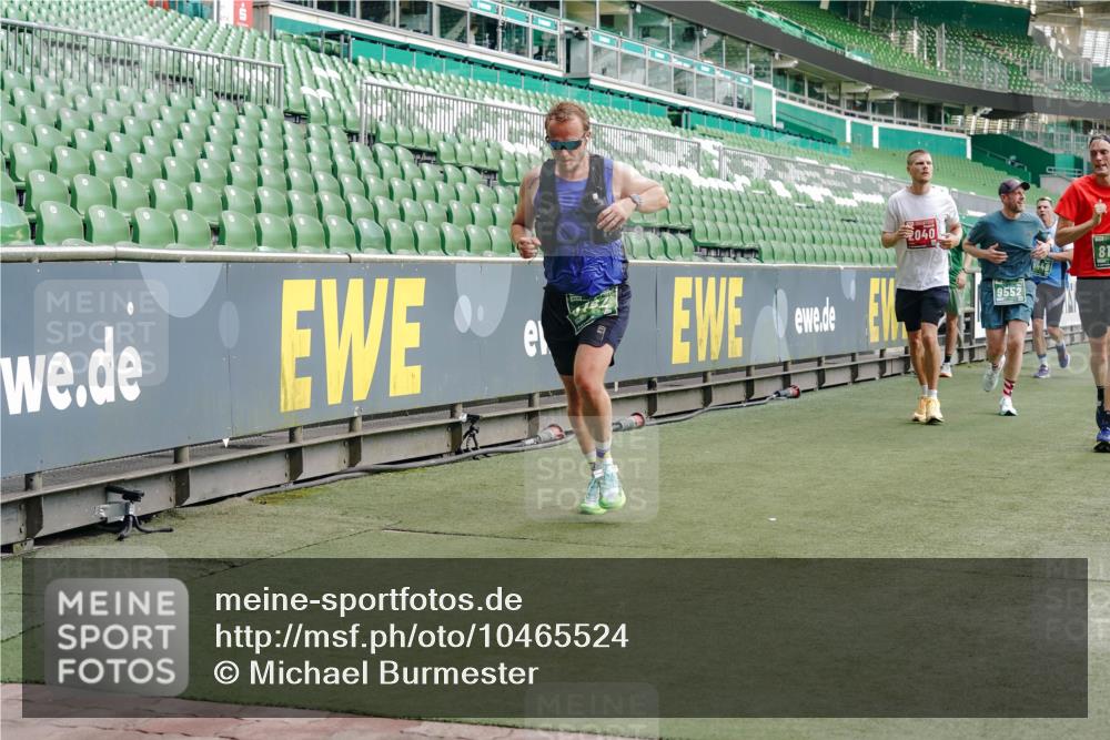 13.09.2026 - 21. swb-Marathon Bremen Michael Burmester http://msf.ph/oto/10465524 13.09.2026 12:56:34 Laufen im Stadion 205, 307, 388, 411, 431, 465, 655, 769, 776, 854, 857, 876, 913, 926, 948, 1058, 1130, 1254, 1537, 1601, 1645, 1750, 1809, 1900, 1972, 2001, 2040, 2051, 2075, 2122, 2251, 2260, 2319, 2402, 2473, 2493, 2535, 2604, 2634, 2640, 2671, 2761, 2812, 2904, 2948, 3057, 3078, 3119, 3192, 3202, 3290, 3348, 3411, 3450, 3458, 3508, 3514, 3634, 3706, 3716, 3760, 3813, 3836, 3939, 4135, 4137, 4171, 4316, 4319, 4413, 4455, 4479, 4733, 5277, 5430, 5530, 6106, 2498, 3085 meine-sportfotos.de