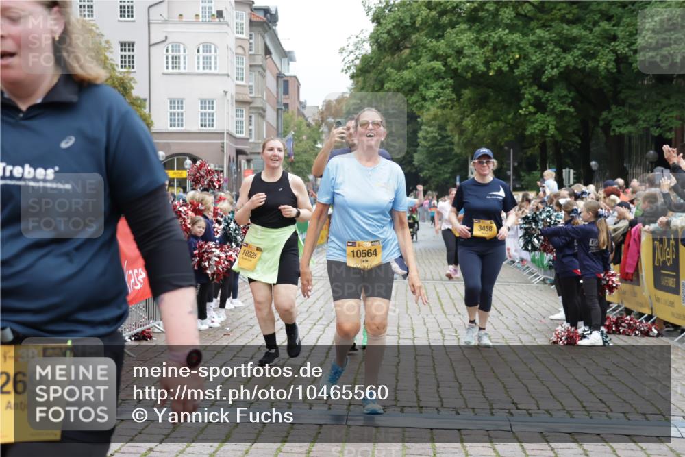 13.09.2026 - Kiel Lauf Yannick Fuchs http://msf.ph/oto/10465560 13.09.2026 09:58:51 Ziel 269, 3458, 6249, 7399, 10325, 10326, 10564, 2103, 5738, 5872, 7415, 9087, 11463, 12561, 3920, 6148, 6956, 10030, 2014, 3279, 3302, 5738 meine-sportfotos.de