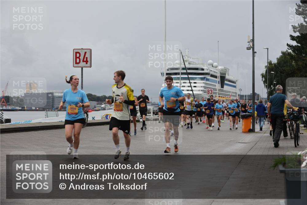 13.09.2026 - Kiel Lauf Andreas Tolksdorf http://msf.ph/oto/10465602 13.09.2026 12:06:35 Kiellinie 4, 3899, 5523, 3 meine-sportfotos.de