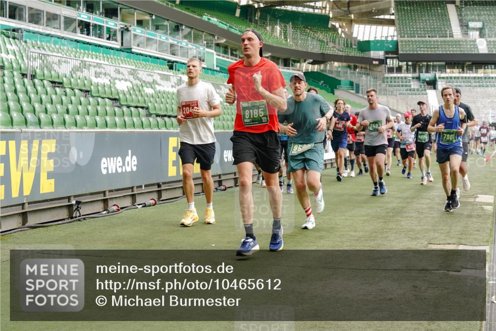13.09.2026 - 21. swb-Marathon Bremen Michael Burmester http://msf.ph/oto/10465612 13.09.2026 12:56:36 Laufen im Stadion 205, 307, 411, 431, 465, 655, 769, 776, 854, 857, 876, 913, 926, 948, 1058, 1130, 1254, 1537, 1601, 1645, 1750, 1809, 1900, 1972, 2001, 2040, 2051, 2075, 2122, 2260, 2319, 2402, 2473, 2493, 2535, 2604, 2634, 2640, 2671, 2761, 2812, 2904, 2948, 3057, 3078, 3119, 3192, 3202, 3290, 3348, 3411, 3450, 3458, 3508, 3514, 3634, 3706, 3716, 3760, 3813, 3836, 3939, 4135, 4137, 4171, 4316, 4319, 4413, 4455, 4479, 4733, 5277, 5430, 5530, 6106, 2498, 3085 meine-sportfotos.de