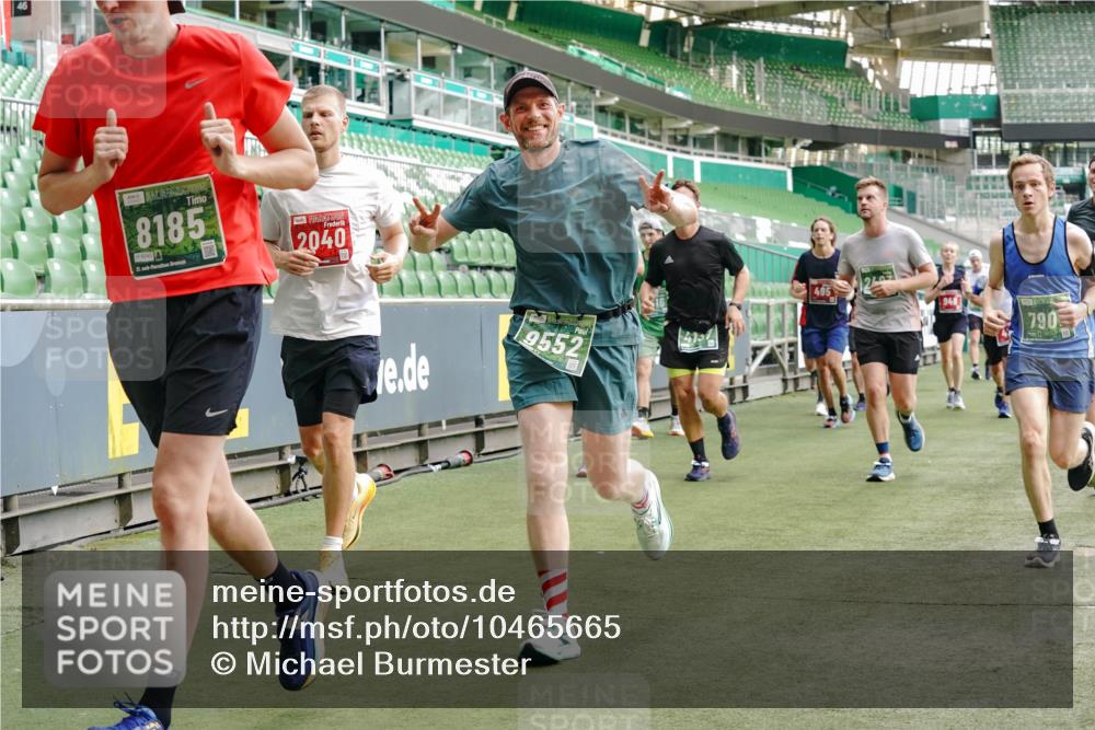 13.09.2026 - 21. swb-Marathon Bremen Michael Burmester http://msf.ph/oto/10465665 13.09.2026 12:56:38 Laufen im Stadion 205, 307, 411, 431, 465, 655, 769, 776, 854, 857, 876, 913, 926, 948, 1010, 1058, 1130, 1254, 1537, 1601, 1645, 1750, 1809, 1900, 1972, 2001, 2040, 2051, 2075, 2122, 2260, 2319, 2324, 2402, 2473, 2493, 2535, 2604, 2634, 2640, 2671, 2761, 2812, 2904, 2948, 3057, 3078, 3119, 3192, 3202, 3290, 3348, 3411, 3450, 3458, 3508, 3514, 3634, 3706, 3760, 3813, 3836, 3939, 4101, 4135, 4137, 4171, 4316, 4319, 4413, 4455, 4479, 4733, 5277, 5430, 5530, 6106, 2498, 3085 meine-sportfotos.de