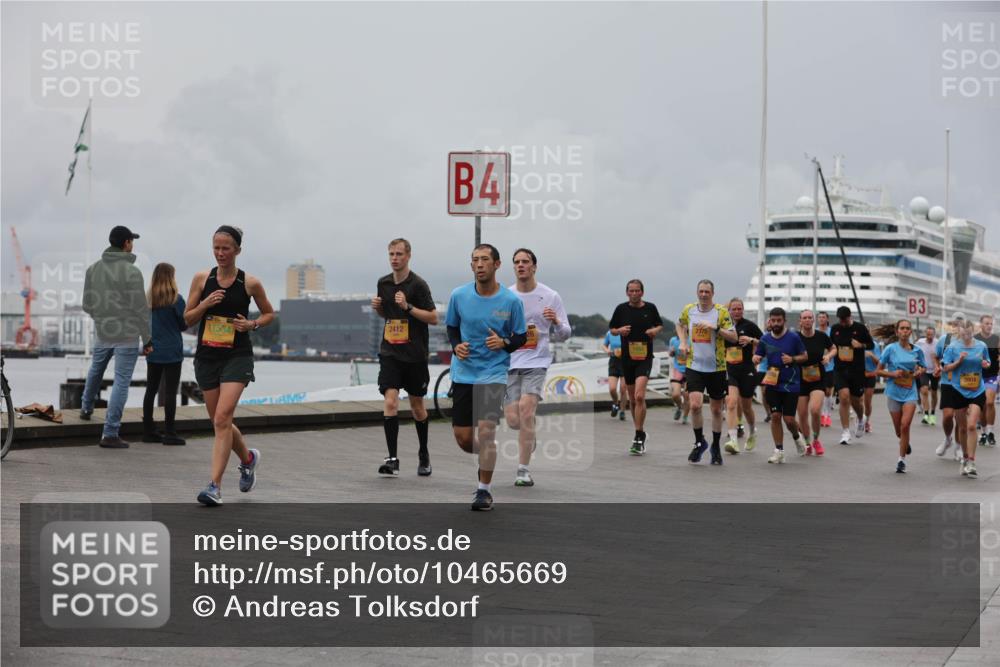 13.09.2026 - Kiel Lauf Andreas Tolksdorf http://msf.ph/oto/10465669 13.09.2026 12:06:39 Kiellinie 2412, 11584, 4, 2370, 3, 3804 meine-sportfotos.de
