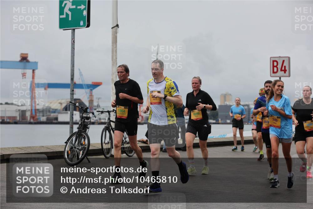 13.09.2026 - Kiel Lauf Andreas Tolksdorf http://msf.ph/oto/10465810 13.09.2026 12:06:45 Kiellinie 39, 1864, 4955, 1059, 4, 749 meine-sportfotos.de