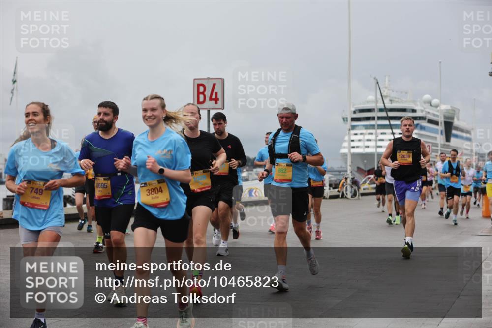 13.09.2026 - Kiel Lauf Andreas Tolksdorf http://msf.ph/oto/10465823 13.09.2026 12:06:46 Kiellinie 4, 38, 749, 10595, 1, 39, 3804, 4, 39, 39, 862, 12036 meine-sportfotos.de