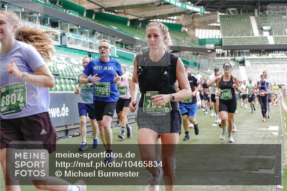 13.09.2026 - 21. swb-Marathon Bremen Michael Burmester http://msf.ph/oto/10465834 13.09.2026 13:13:17 Laufen im Stadion 118, 183, 270, 278, 349, 460, 514, 576, 600, 631, 695, 702, 843, 933, 950, 1005, 1143, 1226, 1286, 1334, 1426, 1435, 1596, 1641, 1849, 1991, 2005, 2035, 2079, 2264, 2336, 2375, 2377, 2387, 2398, 2412, 2439, 2457, 2461, 2478, 2505, 2521, 2540, 2612, 2665, 2673, 2684, 2693, 2765, 2773, 2792, 2815, 2816, 2850, 2860, 2884, 2895, 2921, 2963, 2966, 2972, 2975, 3016, 3111, 3143, 3155, 3209, 3253, 3277, 3293, 3304, 3308, 3313, 3378, 3434, 3661 meine-sportfotos.de