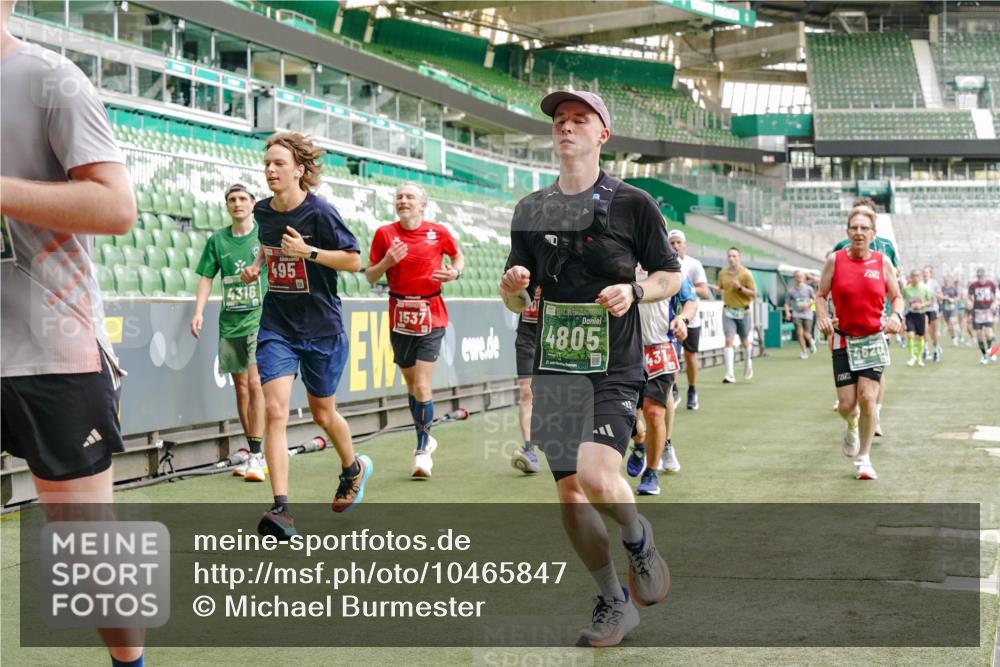 13.09.2026 - 21. swb-Marathon Bremen Michael Burmester http://msf.ph/oto/10465847 13.09.2026 12:56:41 Laufen im Stadion 205, 307, 411, 431, 465, 655, 769, 776, 854, 857, 876, 913, 926, 948, 1010, 1058, 1130, 1254, 1537, 1601, 1645, 1750, 1809, 1900, 1972, 2001, 2040, 2051, 2075, 2122, 2260, 2319, 2324, 2402, 2473, 2493, 2535, 2604, 2634, 2640, 2671, 2761, 2812, 2904, 2948, 3051, 3057, 3078, 3119, 3192, 3202, 3290, 3348, 3411, 3450, 3458, 3508, 3514, 3634, 3706, 3760, 3813, 3836, 3939, 4101, 4135, 4137, 4171, 4316, 4319, 4413, 4455, 4479, 4733, 5277, 5430, 5530, 6106, 2498, 3085 meine-sportfotos.de