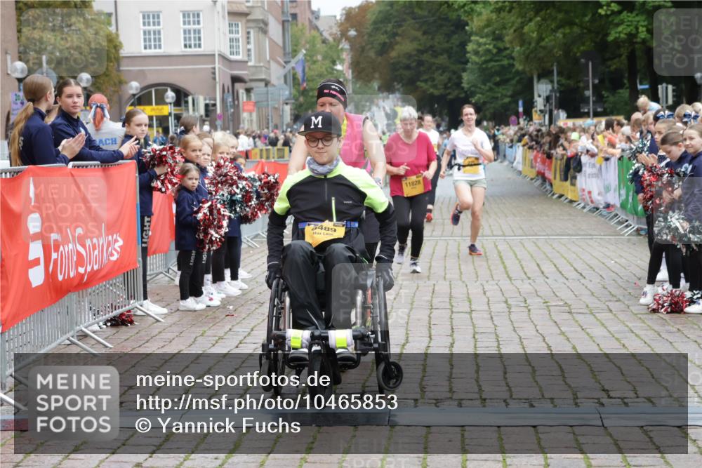 13.09.2026 - Kiel Lauf Yannick Fuchs http://msf.ph/oto/10465853 13.09.2026 09:59:14 Ziel 225, 3920, 5489, 11828, 269, 3458, 6148, 6249, 6956, 7399, 10030, 10325, 10326, 10564, 2967, 6306, 10357, 2103, 5872, 11463 meine-sportfotos.de