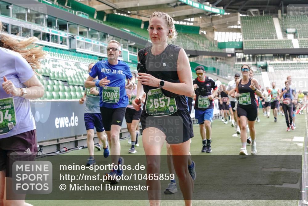 13.09.2026 - 21. swb-Marathon Bremen Michael Burmester http://msf.ph/oto/10465859 13.09.2026 13:13:17 Laufen im Stadion 118, 183, 270, 278, 349, 460, 514, 576, 600, 631, 695, 702, 843, 933, 950, 1005, 1143, 1226, 1286, 1334, 1426, 1435, 1596, 1641, 1849, 1991, 2005, 2035, 2079, 2264, 2336, 2375, 2377, 2387, 2398, 2412, 2439, 2457, 2461, 2478, 2505, 2521, 2540, 2612, 2665, 2673, 2684, 2693, 2765, 2773, 2792, 2815, 2816, 2850, 2860, 2884, 2895, 2921, 2963, 2966, 2972, 2975, 3016, 3111, 3143, 3155, 3209, 3253, 3277, 3293, 3304, 3308, 3313, 3378, 3434, 3661 meine-sportfotos.de