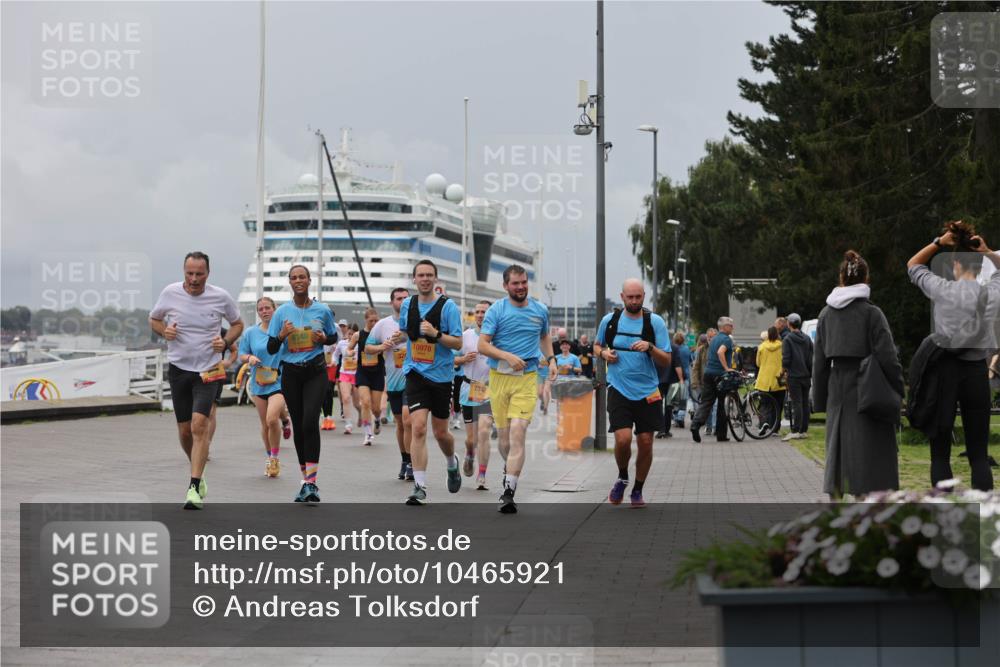 13.09.2026 - Kiel Lauf Andreas Tolksdorf http://msf.ph/oto/10465921 13.09.2026 12:06:50 Kiellinie 8740, 10978, 7342 meine-sportfotos.de