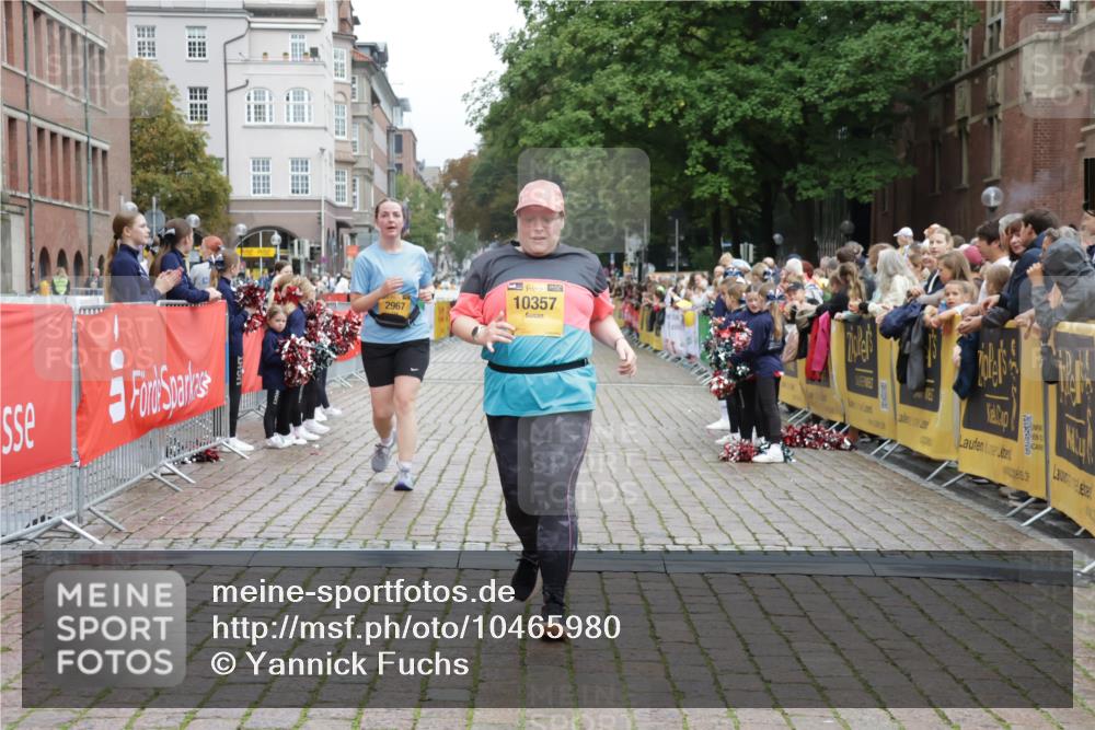13.09.2026 - Kiel Lauf Yannick Fuchs http://msf.ph/oto/10465980 13.09.2026 09:59:28 Ziel 2967, 6306, 10357, 225, 3920, 5489, 6148, 6956, 7399, 10030, 11828, 7339, 9332, 11456, 3458, 7399, 10325, 10326, 10564 meine-sportfotos.de