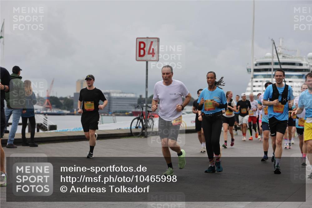 13.09.2026 - Kiel Lauf Andreas Tolksdorf http://msf.ph/oto/10465998 13.09.2026 12:06:52 Kiellinie 10880, 4, 8740, 32, 0978, 7342 meine-sportfotos.de