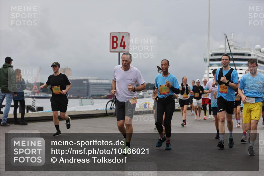 13.09.2026 - Kiel Lauf Andreas Tolksdorf http://msf.ph/oto/10466021 13.09.2026 12:06:52 Kiellinie 10880, 4, 213, 8740, 10978 meine-sportfotos.de