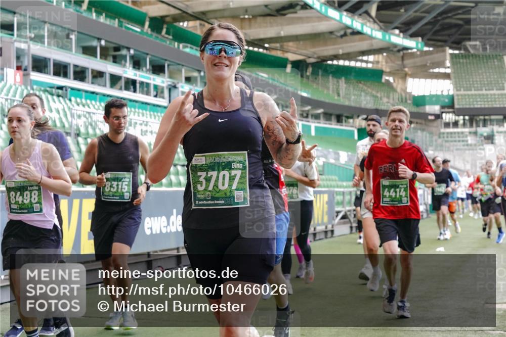 13.09.2026 - 21. swb-Marathon Bremen Michael Burmester http://msf.ph/oto/10466026 13.09.2026 13:13:20 Laufen im Stadion 118, 183, 270, 278, 349, 460, 514, 576, 600, 631, 695, 702, 933, 950, 1005, 1143, 1226, 1286, 1334, 1392, 1408, 1426, 1573, 1596, 1641, 1991, 2005, 2024, 2035, 2079, 2264, 2336, 2377, 2387, 2398, 2412, 2439, 2457, 2461, 2478, 2505, 2521, 2540, 2612, 2665, 2673, 2684, 2693, 2765, 2773, 2792, 2815, 2816, 2850, 2860, 2884, 2895, 2921, 2963, 2966, 2972, 2975, 3016, 3111, 3143, 3155, 3209, 3253, 3277, 3293, 3304, 3308, 3313, 3378, 3434, 3653, 3661 meine-sportfotos.de