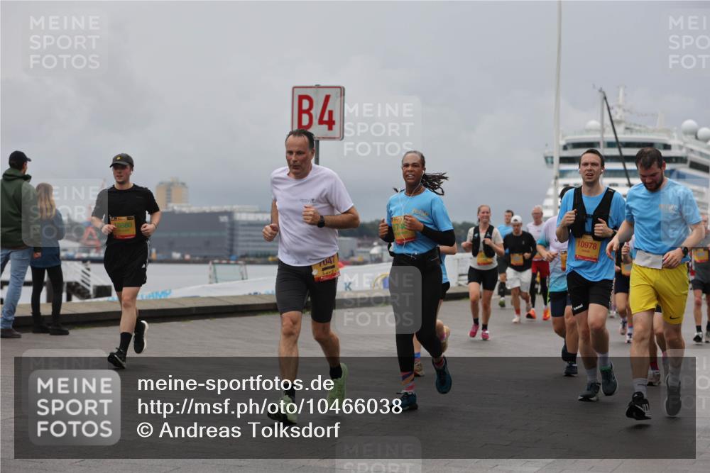 13.09.2026 - Kiel Lauf Andreas Tolksdorf http://msf.ph/oto/10466038 13.09.2026 12:06:52 Kiellinie 10880, 4, 10978, 7047 meine-sportfotos.de