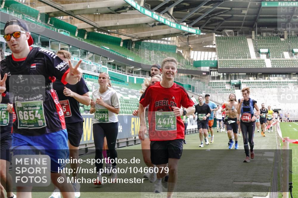 13.09.2026 - 21. swb-Marathon Bremen Michael Burmester http://msf.ph/oto/10466079 13.09.2026 13:13:20 Laufen im Stadion 118, 183, 270, 278, 349, 460, 514, 576, 600, 631, 695, 702, 933, 950, 1005, 1143, 1226, 1286, 1334, 1392, 1408, 1426, 1573, 1596, 1641, 1991, 2005, 2024, 2035, 2079, 2264, 2336, 2377, 2387, 2398, 2412, 2439, 2457, 2461, 2478, 2505, 2521, 2540, 2612, 2665, 2673, 2684, 2693, 2765, 2773, 2792, 2815, 2816, 2850, 2860, 2884, 2895, 2921, 2963, 2966, 2972, 2975, 3016, 3111, 3143, 3155, 3209, 3253, 3277, 3293, 3304, 3308, 3313, 3378, 3434, 3653, 3661 meine-sportfotos.de