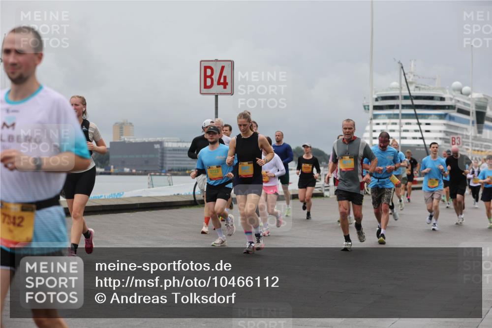 13.09.2026 - Kiel Lauf Andreas Tolksdorf http://msf.ph/oto/10466112 13.09.2026 12:06:57 Kiellinie 7342, 4, 2723, 3 meine-sportfotos.de