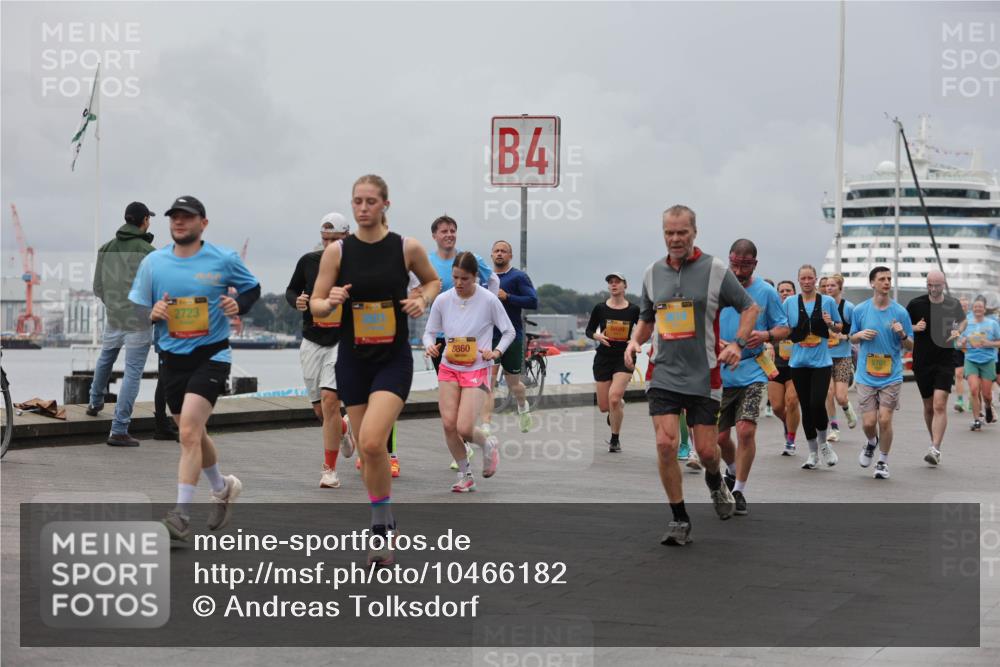 13.09.2026 - Kiel Lauf Andreas Tolksdorf http://msf.ph/oto/10466182 13.09.2026 12:06:59 Kiellinie 2723, 8860, 4 meine-sportfotos.de