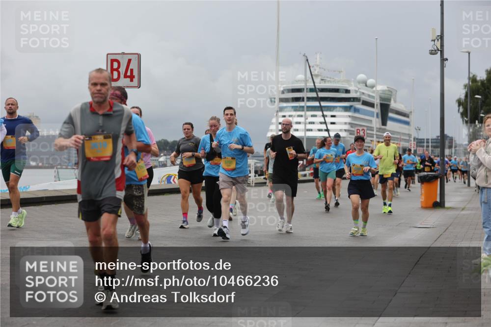 13.09.2026 - Kiel Lauf Andreas Tolksdorf http://msf.ph/oto/10466236 13.09.2026 12:07:00 Kiellinie 4, 5701, 3 meine-sportfotos.de