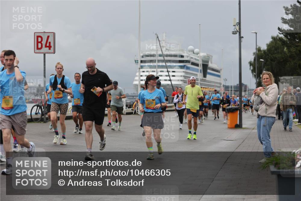 13.09.2026 - Kiel Lauf Andreas Tolksdorf http://msf.ph/oto/10466305 13.09.2026 12:07:03 Kiellinie 5701, 4, 8586 meine-sportfotos.de