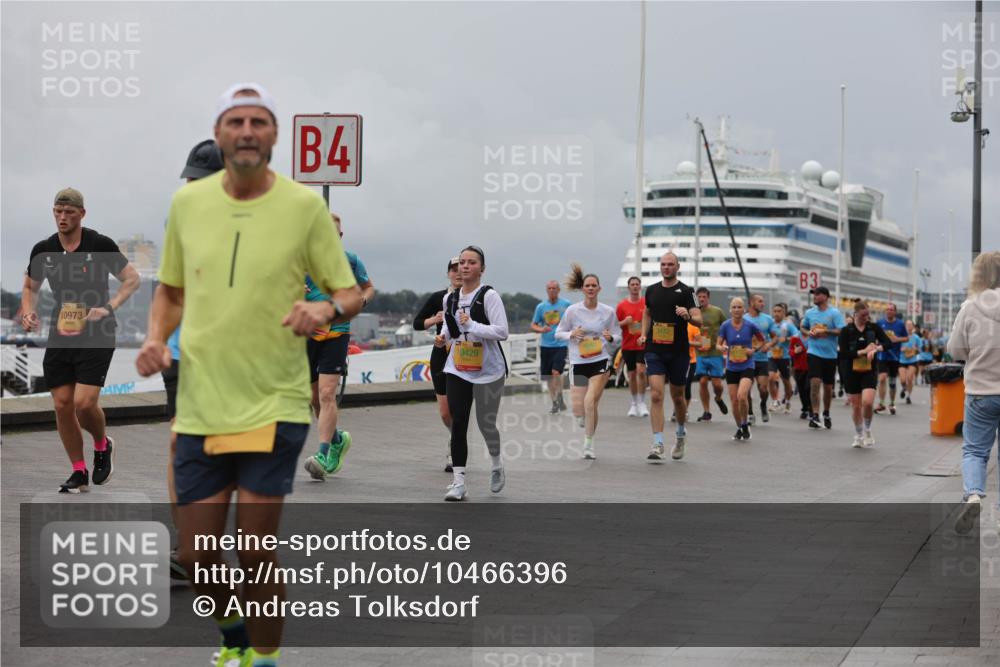 13.09.2026 - Kiel Lauf Andreas Tolksdorf http://msf.ph/oto/10466396 13.09.2026 12:07:09 Kiellinie 10973, 4, 10429, 3 meine-sportfotos.de