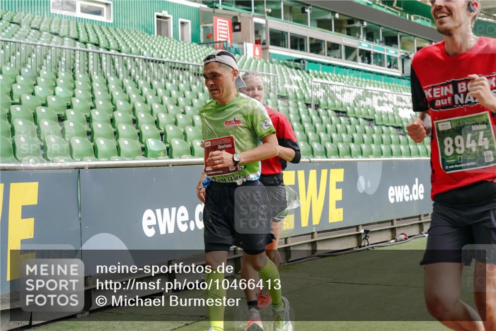 13.09.2026 - 21. swb-Marathon Bremen Michael Burmester http://msf.ph/oto/10466413 13.09.2026 12:56:53 Laufen im Stadion 307, 334, 411, 431, 465, 655, 769, 776, 854, 857, 876, 913, 926, 948, 1010, 1058, 1130, 1254, 1537, 1601, 1645, 1750, 1809, 1900, 1972, 2001, 2040, 2051, 2075, 2122, 2260, 2319, 2324, 2402, 2473, 2493, 2535, 2604, 2634, 2640, 2671, 2761, 2812, 2904, 2948, 3051, 3057, 3078, 3119, 3192, 3202, 3290, 3348, 3411, 3450, 3458, 3508, 3514, 3634, 3685, 3690, 3760, 3813, 3866, 3939, 4101, 4135, 4171, 4316, 4319, 4413, 4455, 4479, 4733, 5277, 5430, 5530, 2498, 3085 meine-sportfotos.de