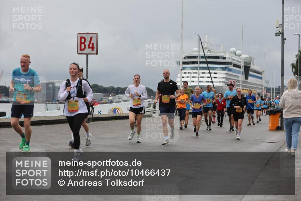 13.09.2026 - Kiel Lauf Andreas Tolksdorf http://msf.ph/oto/10466437 13.09.2026 12:07:11 Kiellinie 4, 10429, 4593, 3472 meine-sportfotos.de