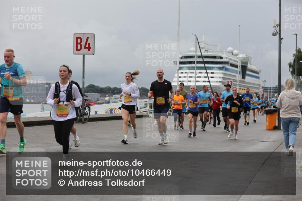13.09.2026 - Kiel Lauf Andreas Tolksdorf http://msf.ph/oto/10466449 13.09.2026 12:07:11 Kiellinie 10429, 4, 3472 meine-sportfotos.de