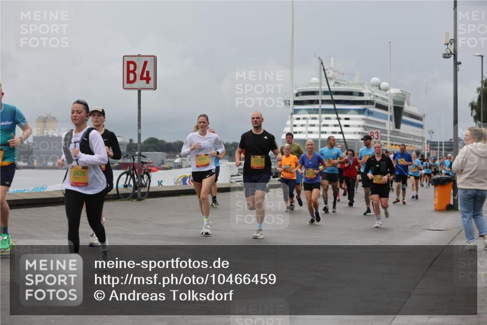 13.09.2026 - Kiel Lauf Andreas Tolksdorf http://msf.ph/oto/10466459 13.09.2026 12:07:11 Kiellinie 4, 10429, 4593, 3472, 6117, 83 meine-sportfotos.de