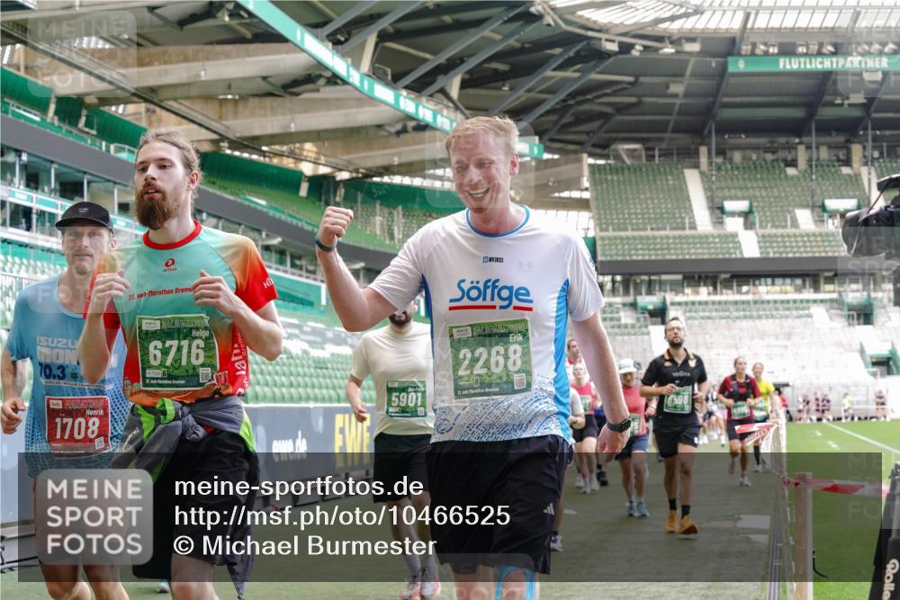 13.09.2026 - 21. swb-Marathon Bremen Michael Burmester http://msf.ph/oto/10466525 13.09.2026 13:13:27 Laufen im Stadion 118, 183, 270, 278, 349, 460, 514, 576, 600, 631, 695, 702, 933, 950, 1005, 1143, 1226, 1286, 1334, 1392, 1408, 1426, 1573, 1596, 1641, 1991, 2005, 2024, 2035, 2079, 2233, 2264, 2336, 2377, 2387, 2398, 2412, 2439, 2457, 2461, 2478, 2505, 2521, 2540, 2564, 2612, 2665, 2684, 2693, 2765, 2773, 2792, 2815, 2816, 2860, 2884, 2895, 2921, 2963, 2966, 2972, 2975, 3016, 3111, 3143, 3155, 3209, 3253, 3277, 3293, 3304, 3308, 3313, 3378, 3405, 3428, 3434, 3653, 3661 meine-sportfotos.de