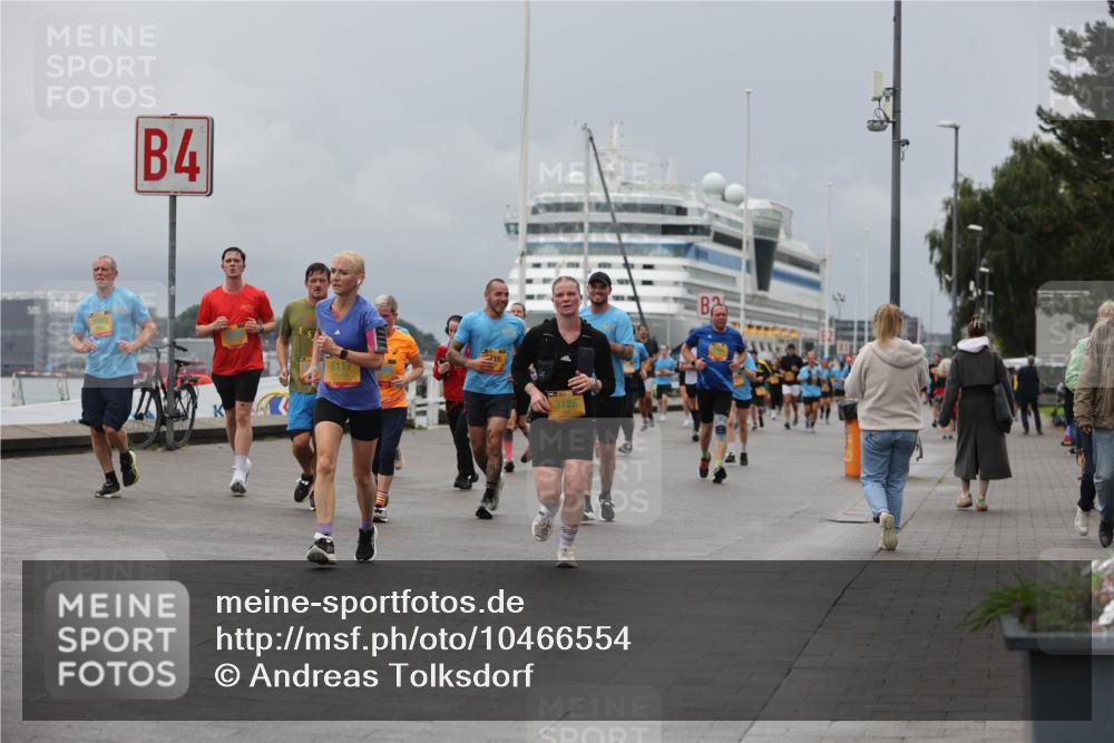 13.09.2026 - Kiel Lauf Andreas Tolksdorf http://msf.ph/oto/10466554 13.09.2026 12:07:15 Kiellinie 4, 716, 6117, 3128 meine-sportfotos.de