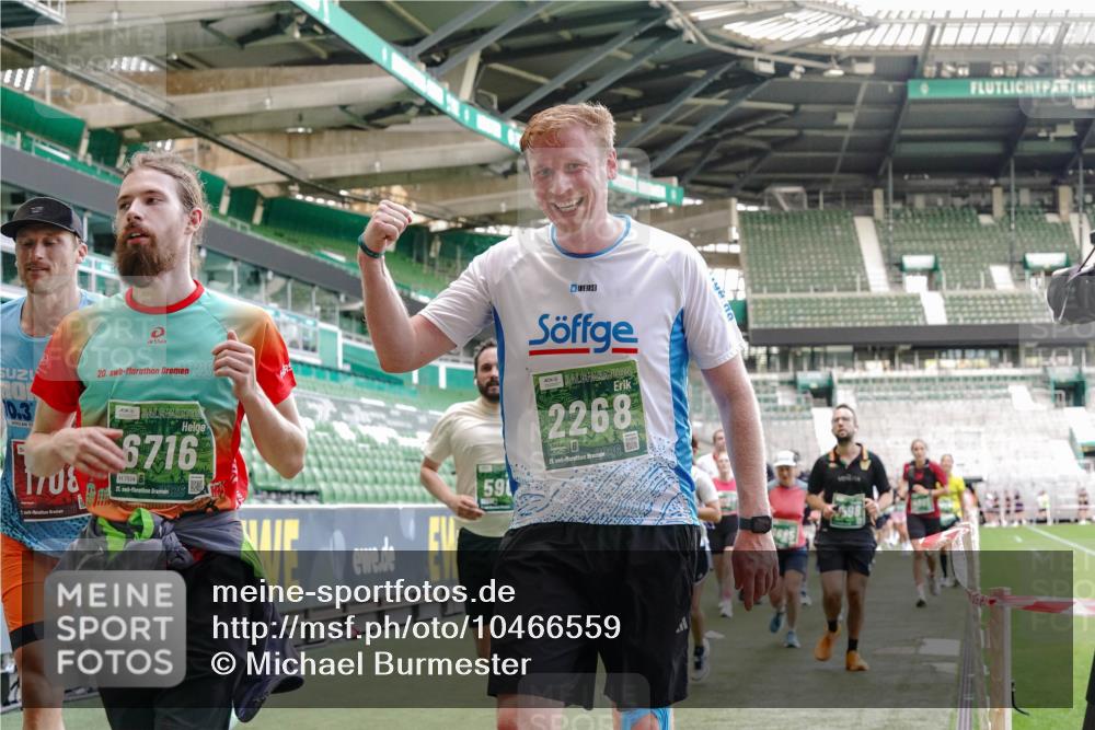 13.09.2026 - 21. swb-Marathon Bremen Michael Burmester http://msf.ph/oto/10466559 13.09.2026 13:13:28 Laufen im Stadion 118, 183, 270, 278, 349, 460, 514, 576, 600, 631, 695, 702, 933, 950, 1005, 1143, 1226, 1286, 1334, 1392, 1408, 1426, 1573, 1596, 1641, 1991, 2005, 2024, 2035, 2079, 2233, 2264, 2336, 2377, 2387, 2398, 2412, 2439, 2457, 2461, 2478, 2505, 2521, 2540, 2564, 2612, 2665, 2684, 2693, 2765, 2773, 2792, 2815, 2816, 2860, 2884, 2895, 2921, 2963, 2966, 2972, 2975, 3016, 3111, 3143, 3155, 3209, 3253, 3277, 3293, 3304, 3308, 3313, 3378, 3405, 3428, 3434, 3653, 3661 meine-sportfotos.de