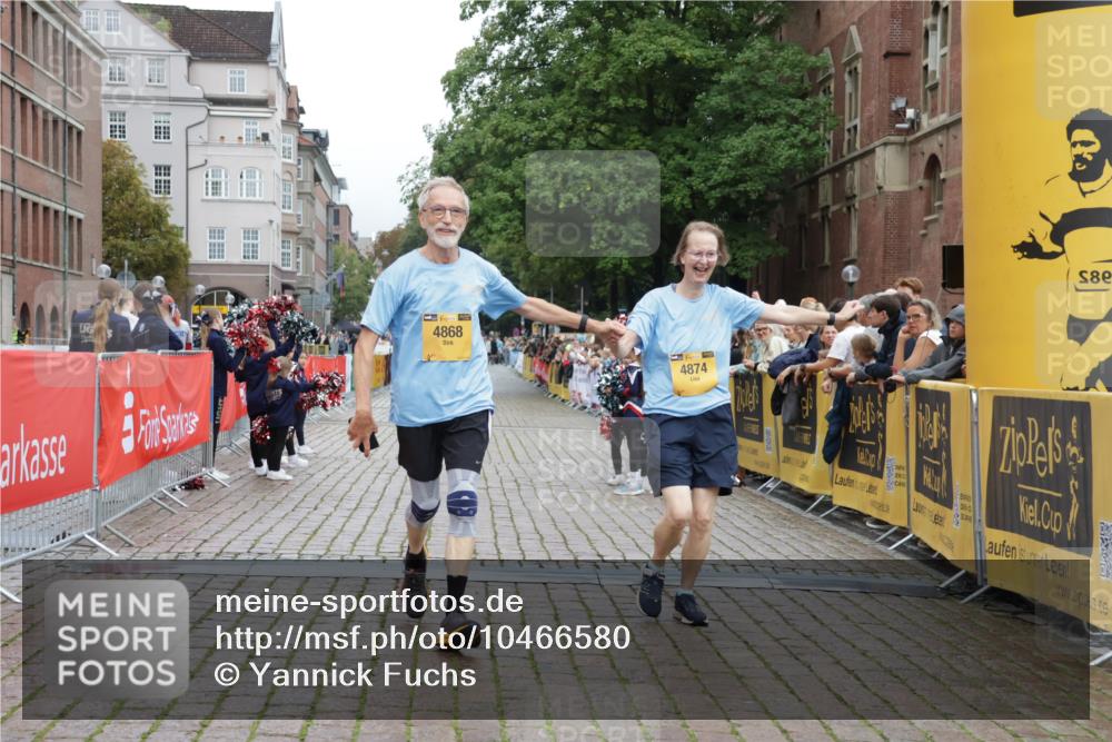 13.09.2026 - Kiel Lauf Yannick Fuchs http://msf.ph/oto/10466580 13.09.2026 10:00:54 Ziel 4868, 4874, 1396, 1566, 2087, 3531, 6137, 6430, 10169, 293, 5497, 2087, 3531 meine-sportfotos.de