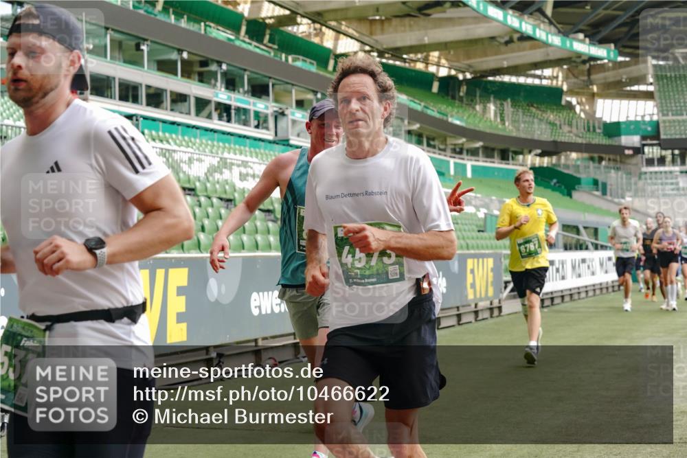 13.09.2026 - 21. swb-Marathon Bremen Michael Burmester http://msf.ph/oto/10466622 13.09.2026 12:56:58 Laufen im Stadion 307, 334, 411, 431, 465, 655, 769, 776, 854, 857, 876, 909, 913, 926, 948, 1010, 1058, 1130, 1254, 1535, 1537, 1601, 1645, 1750, 1809, 1881, 1900, 1972, 2001, 2040, 2051, 2075, 2122, 2260, 2324, 2371, 2402, 2423, 2473, 2493, 2535, 2604, 2634, 2640, 2671, 2761, 2812, 2903, 2904, 2948, 3051, 3057, 3078, 3119, 3192, 3202, 3290, 3348, 3411, 3450, 3458, 3508, 3514, 3634, 3685, 3690, 3760, 3813, 3866, 3939, 4101, 4135, 4171, 4316, 4319, 4413, 4455, 4479, 4733, 5277, 5430, 5530 meine-sportfotos.de