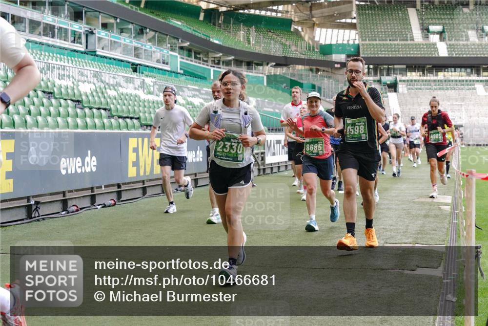 13.09.2026 - 21. swb-Marathon Bremen Michael Burmester http://msf.ph/oto/10466681 13.09.2026 13:13:30 Laufen im Stadion 118, 183, 270, 278, 349, 460, 514, 576, 600, 631, 695, 702, 768, 933, 950, 1005, 1143, 1286, 1334, 1392, 1408, 1426, 1573, 1596, 1641, 1991, 2005, 2024, 2035, 2079, 2233, 2264, 2336, 2377, 2387, 2398, 2412, 2439, 2457, 2461, 2478, 2505, 2521, 2540, 2564, 2612, 2665, 2684, 2693, 2765, 2773, 2792, 2815, 2816, 2829, 2860, 2884, 2887, 2895, 2921, 2963, 2966, 2972, 2975, 3016, 3111, 3143, 3155, 3209, 3253, 3277, 3293, 3304, 3308, 3313, 3378, 3405, 3428, 3434, 3653, 3661 meine-sportfotos.de
