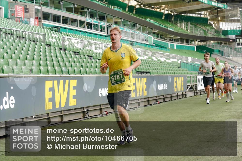 13.09.2026 - 21. swb-Marathon Bremen Michael Burmester http://msf.ph/oto/10466705 13.09.2026 12:57:00 Laufen im Stadion 307, 334, 411, 431, 465, 655, 769, 776, 854, 857, 876, 909, 926, 948, 1010, 1058, 1130, 1254, 1535, 1537, 1601, 1645, 1750, 1752, 1809, 1881, 1900, 1972, 2001, 2040, 2051, 2075, 2122, 2260, 2324, 2371, 2402, 2423, 2473, 2493, 2535, 2604, 2634, 2640, 2671, 2761, 2812, 2903, 2904, 2948, 3051, 3078, 3119, 3182, 3192, 3202, 3290, 3348, 3411, 3450, 3458, 3508, 3514, 3634, 3685, 3690, 3760, 3813, 3866, 3939, 4101, 4135, 4171, 4316, 4319, 4413, 4455, 4479, 4733, 5277, 5430, 5530 meine-sportfotos.de
