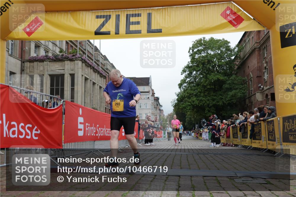 13.09.2026 - Kiel Lauf Yannick Fuchs http://msf.ph/oto/10466719 13.09.2026 10:01:14 Ziel 293, 5497, 6719, 8730, 1396, 4868, 4874, 6430, 10169, 2574, 1396, 1566, 6137, 10169 meine-sportfotos.de