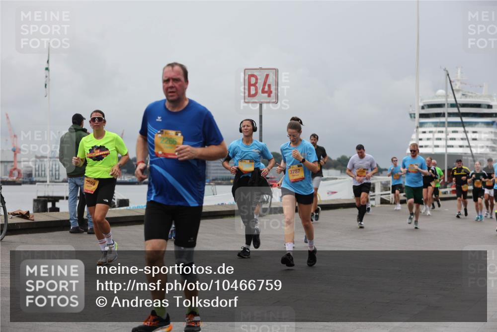13.09.2026 - Kiel Lauf Andreas Tolksdorf http://msf.ph/oto/10466759 13.09.2026 12:07:24 Kiellinie 2529, 4, 3787 meine-sportfotos.de
