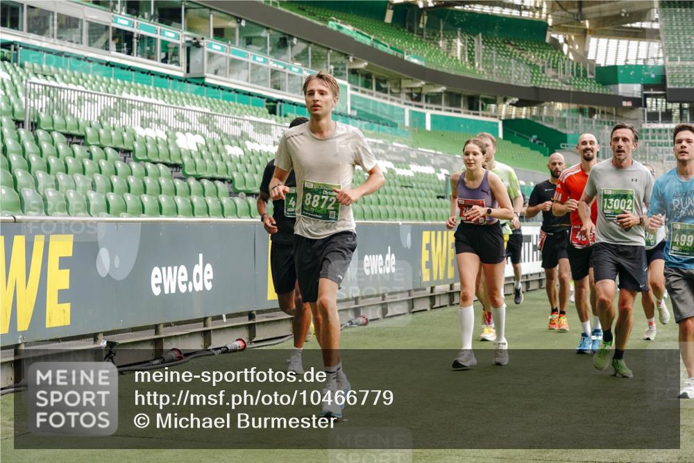 13.09.2026 - 21. swb-Marathon Bremen Michael Burmester http://msf.ph/oto/10466779 13.09.2026 12:57:02 Laufen im Stadion 307, 334, 411, 431, 465, 655, 769, 776, 854, 857, 876, 909, 926, 948, 1010, 1130, 1254, 1535, 1537, 1601, 1750, 1752, 1809, 1881, 1900, 1972, 2001, 2040, 2051, 2075, 2122, 2260, 2324, 2371, 2402, 2423, 2473, 2493, 2535, 2604, 2634, 2640, 2671, 2761, 2812, 2903, 2904, 2948, 3051, 3078, 3119, 3182, 3202, 3290, 3348, 3411, 3450, 3458, 3508, 3514, 3634, 3685, 3690, 3760, 3813, 3866, 3939, 4101, 4135, 4171, 4316, 4319, 4413, 4455, 4479, 4733, 5277, 5430, 5530 meine-sportfotos.de