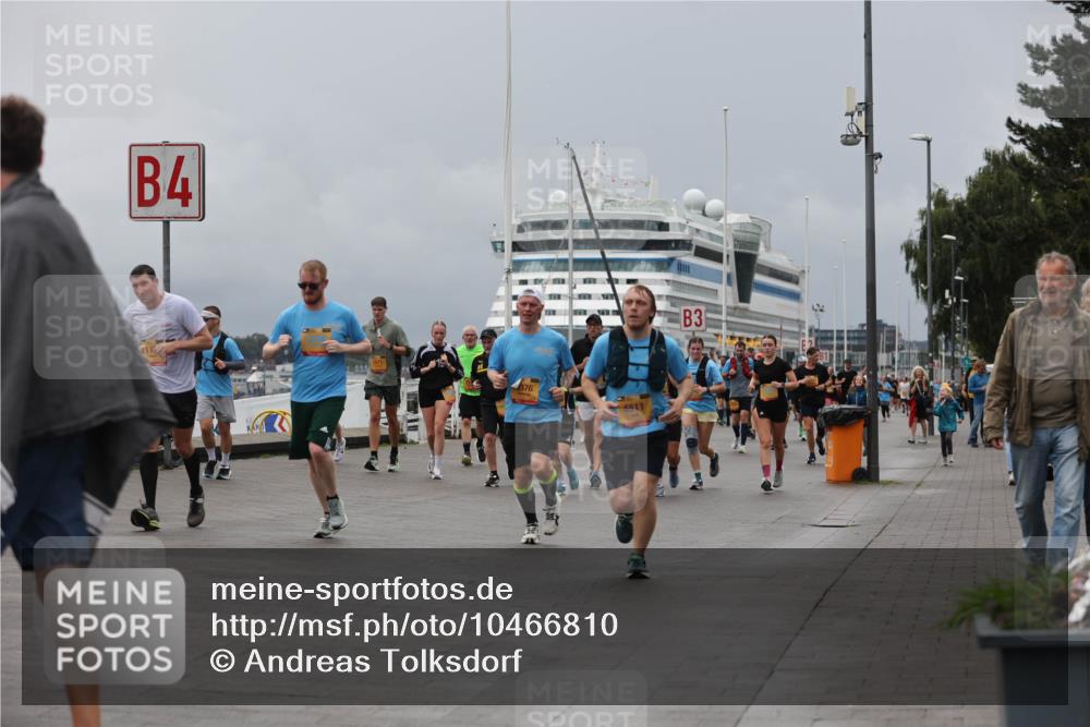 13.09.2026 - Kiel Lauf Andreas Tolksdorf http://msf.ph/oto/10466810 13.09.2026 12:07:27 Kiellinie 4, 376, 4811, 3 meine-sportfotos.de
