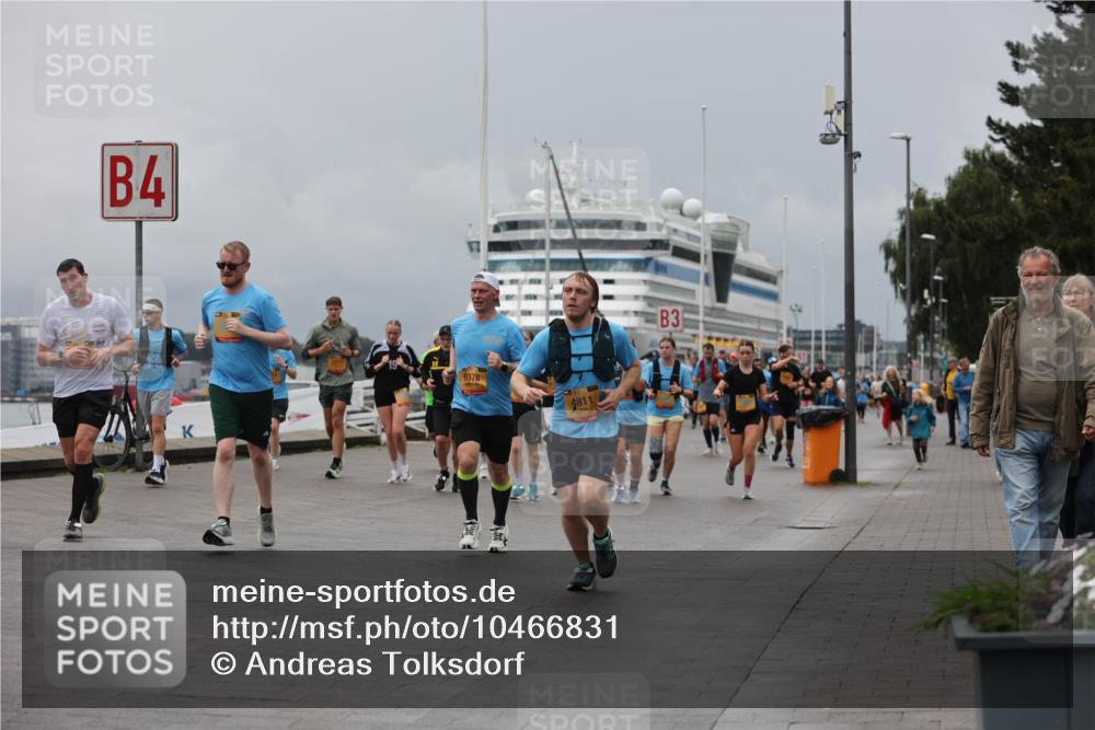 13.09.2026 - Kiel Lauf Andreas Tolksdorf http://msf.ph/oto/10466831 13.09.2026 12:07:28 Kiellinie 4, 9376, 4811, 3 meine-sportfotos.de