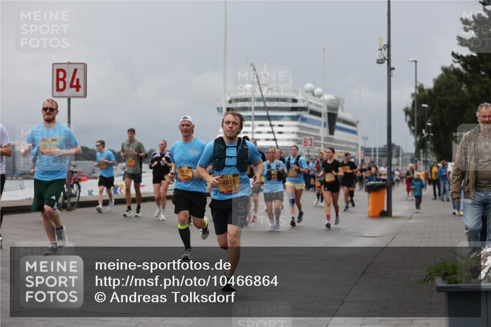 13.09.2026 - Kiel Lauf Andreas Tolksdorf http://msf.ph/oto/10466864 13.09.2026 12:07:29 Kiellinie 4, 9376, 4811, 3 meine-sportfotos.de