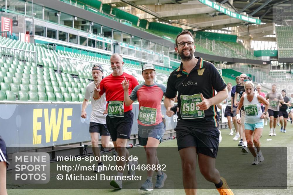 13.09.2026 - 21. swb-Marathon Bremen Michael Burmester http://msf.ph/oto/10466882 13.09.2026 13:13:31 Laufen im Stadion 118, 183, 270, 278, 349, 460, 514, 576, 600, 631, 695, 702, 768, 933, 950, 956, 1005, 1143, 1286, 1334, 1392, 1408, 1426, 1573, 1596, 1641, 1991, 2005, 2024, 2035, 2079, 2233, 2264, 2336, 2377, 2387, 2398, 2412, 2439, 2457, 2461, 2478, 2505, 2521, 2540, 2564, 2612, 2665, 2684, 2693, 2765, 2773, 2792, 2815, 2816, 2829, 2860, 2884, 2887, 2895, 2921, 2963, 2966, 2972, 2975, 3016, 3111, 3143, 3155, 3209, 3253, 3277, 3293, 3304, 3313, 3378, 3405, 3428, 3434, 3653, 3661 meine-sportfotos.de