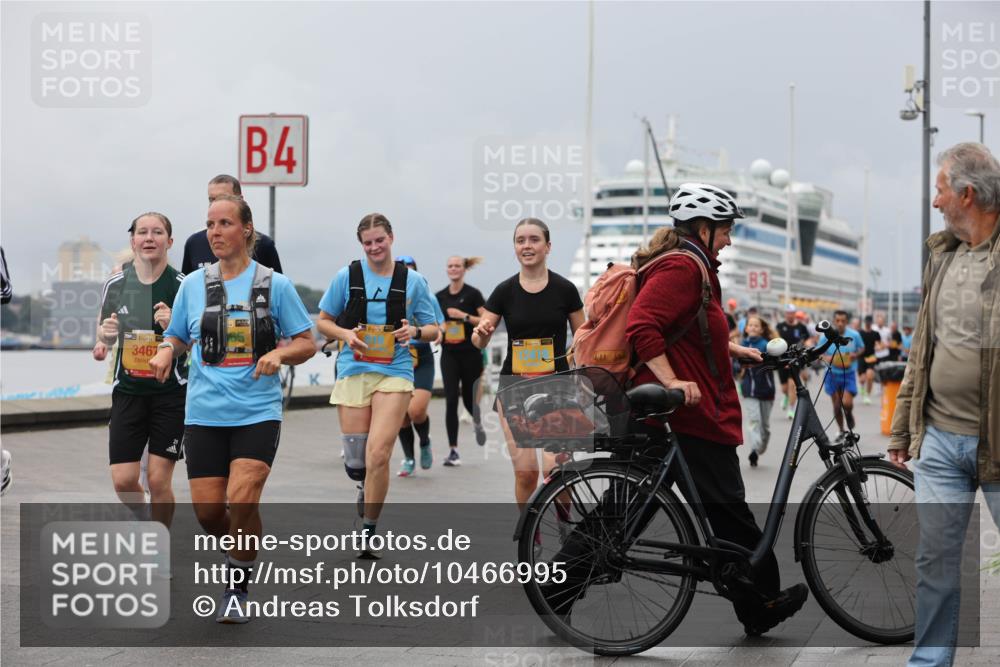 13.09.2026 - Kiel Lauf Andreas Tolksdorf http://msf.ph/oto/10466995 13.09.2026 12:07:34 Kiellinie 4, 38, 3467, 39, 83 meine-sportfotos.de