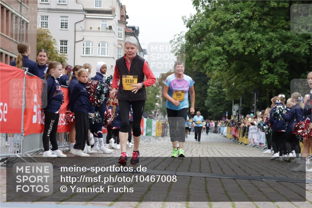 13.09.2026 - Kiel Lauf Yannick Fuchs http://msf.ph/oto/10467008 13.09.2026 10:02:33 Ziel 129, 565, 3131, 4673, 844, 3917, 4135, 4673, 8297, 2288, 3273, 6494, 844 meine-sportfotos.de