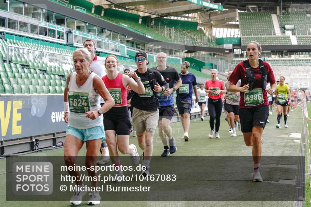 13.09.2026 - 21. swb-Marathon Bremen Michael Burmester http://msf.ph/oto/10467083 13.09.2026 13:13:33 Laufen im Stadion 118, 183, 270, 278, 349, 460, 514, 576, 600, 631, 695, 702, 768, 933, 950, 956, 1005, 1143, 1286, 1334, 1392, 1408, 1426, 1573, 1596, 1641, 1991, 2005, 2024, 2035, 2079, 2233, 2264, 2336, 2387, 2398, 2412, 2439, 2457, 2461, 2478, 2505, 2521, 2540, 2564, 2612, 2665, 2684, 2693, 2765, 2773, 2792, 2815, 2816, 2829, 2860, 2884, 2887, 2895, 2921, 2963, 2966, 2972, 2975, 3016, 3111, 3143, 3155, 3209, 3253, 3277, 3293, 3304, 3313, 3378, 3405, 3428, 3434, 3653, 3661 meine-sportfotos.de