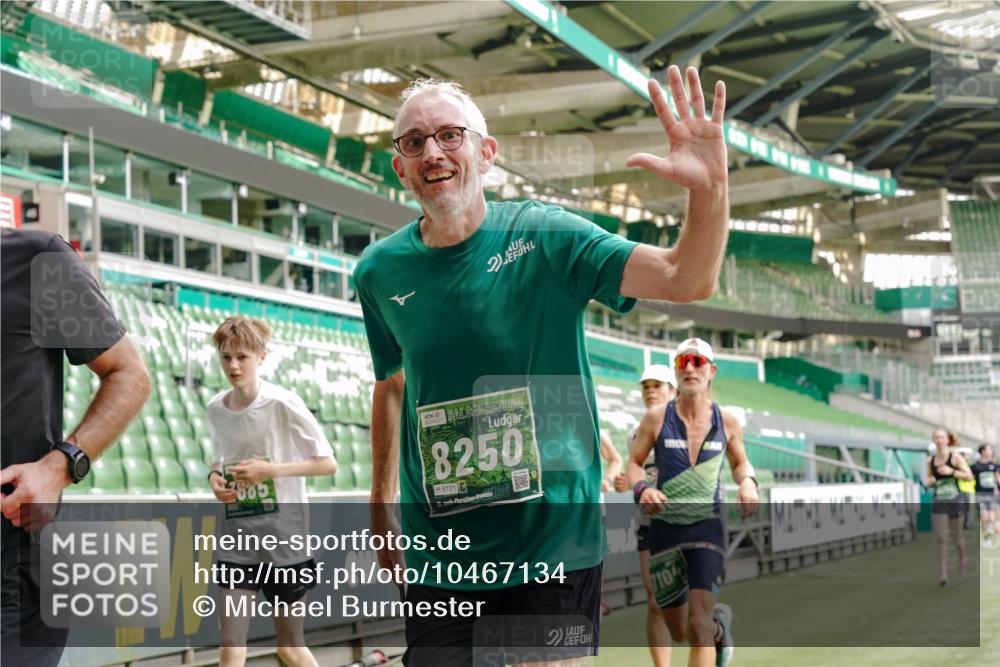 13.09.2026 - 21. swb-Marathon Bremen Michael Burmester http://msf.ph/oto/10467134 13.09.2026 12:57:08 Laufen im Stadion 307, 334, 411, 431, 465, 655, 769, 776, 854, 857, 876, 909, 926, 948, 1010, 1130, 1254, 1535, 1537, 1601, 1750, 1752, 1809, 1881, 1900, 1972, 2001, 2040, 2046, 2051, 2075, 2122, 2260, 2324, 2371, 2402, 2423, 2473, 2493, 2535, 2604, 2634, 2640, 2671, 2761, 2812, 2903, 2904, 2948, 3051, 3078, 3119, 3182, 3202, 3290, 3319, 3348, 3411, 3450, 3458, 3508, 3514, 3634, 3685, 3690, 3760, 3813, 3866, 3939, 4101, 4135, 4171, 4316, 4319, 4455, 4479, 4733 meine-sportfotos.de